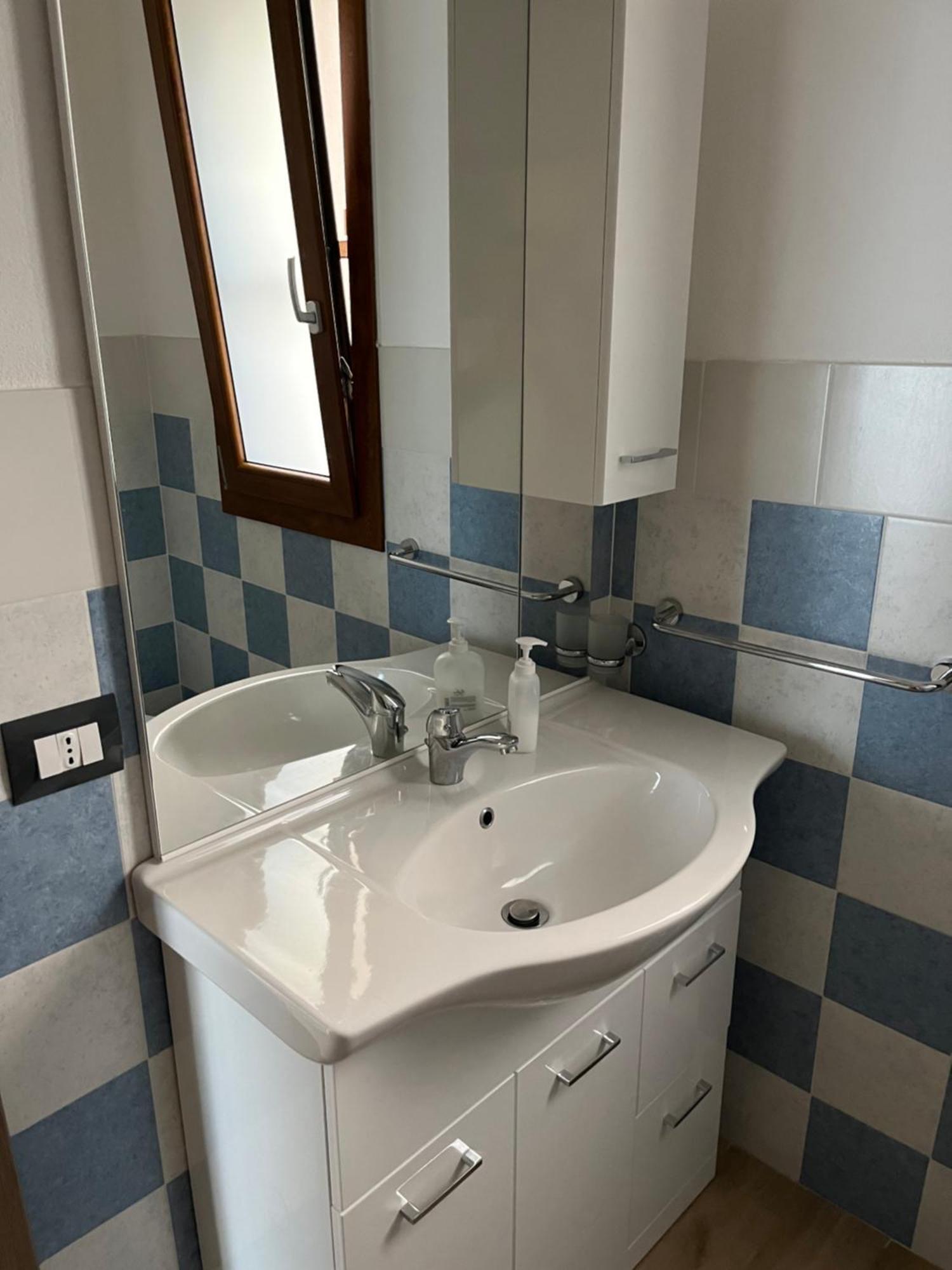 Ittiturismo S.Croce Hotell Teulada Exteriör bild